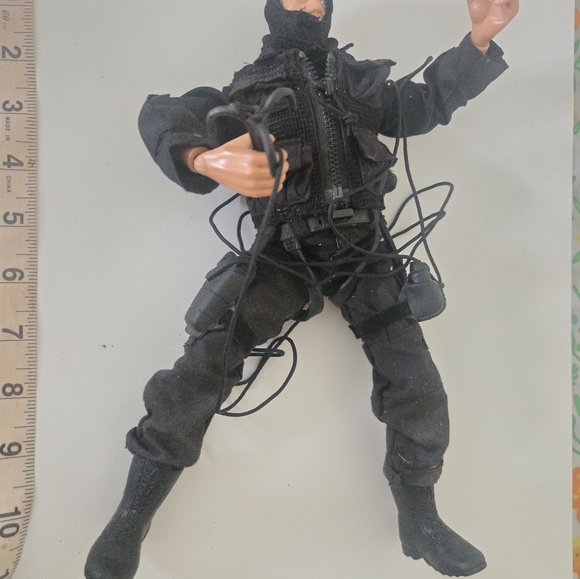 SWAT ACTION FIGURE - Picture 5 of 8